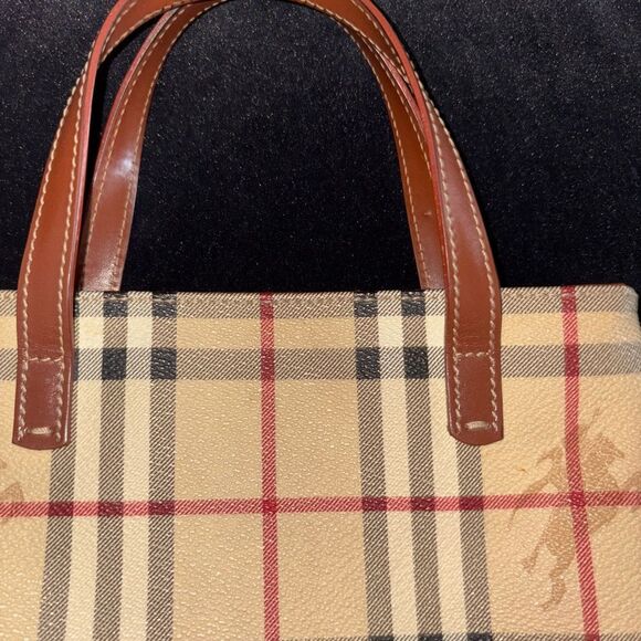 Used in great condition Burberry Beige and Brown Checkered Women's small tote - Picture 2 of 9
